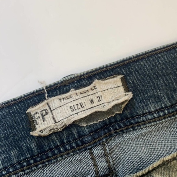 Free People Low Rise Rustic Skinny Ankle Jeans size 27 - Picture 9 of 10